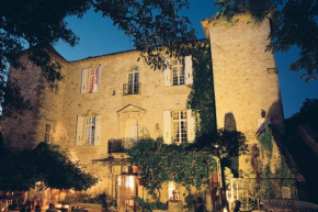 Гостиница Château d'Arpaillargues les Collectionneurs  Арпаярг-Е-Ореяк